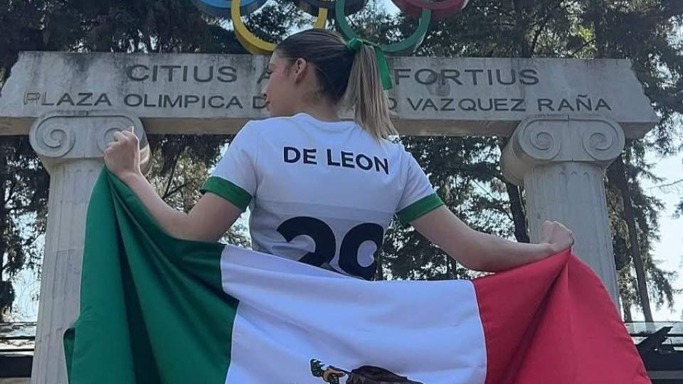 TIENE ISABELA DE LEÓN GRAN ACTUACIÓN ANTE CUBA EN HANDBALL DE PANAMERICANOS JUNIOR 